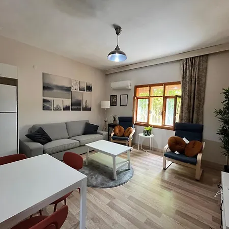Cetin Apart 1002 Apartment