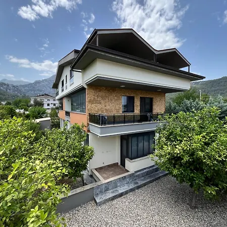 Cetin Apart 1002 Apartment