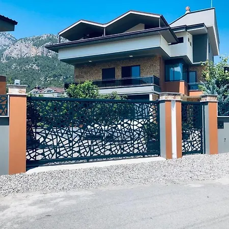 Apartament Cetin Apart 1002 *